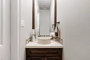 19 Pondera Point Dr, The Woodlands, TX 77375 - Photo 37