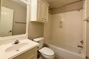 4006 Hunnington Dr, Conroe, TX 77303 - Photo 21