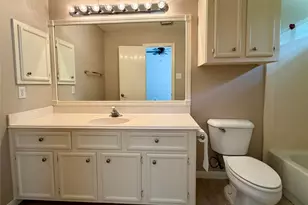 4006 Hunnington Dr, Conroe, TX 77303 - Photo 19