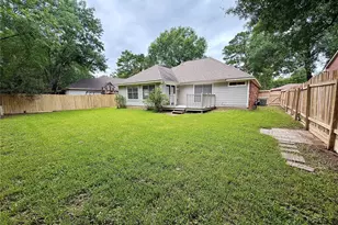 4006 Hunnington Dr, Conroe, TX 77303 - Photo 13