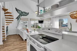 13618 Pirates Beach Blvd, Galveston, TX 77554 - Photo 17