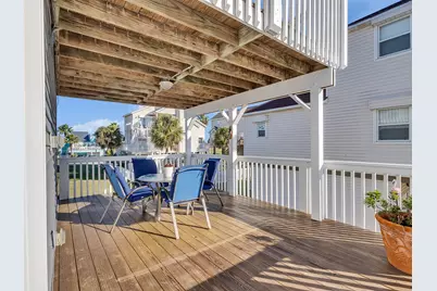 13618 Pirates Beach Boulevard, Galveston, TX 77554 - Photo 3