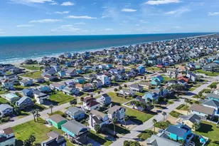 13618 Pirates Beach Blvd, Galveston, TX 77554 - Photo 43