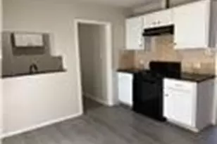 5402 Lyndhurst Dr, Houston, TX 77033 - Photo 3