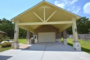 320 Dahlia Rd, Huntsville, TX 77320 - Photo 3