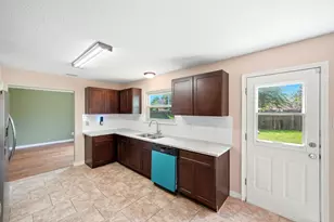 22711 Brafferton Ln, Katy, TX 77449 - Photo 11
