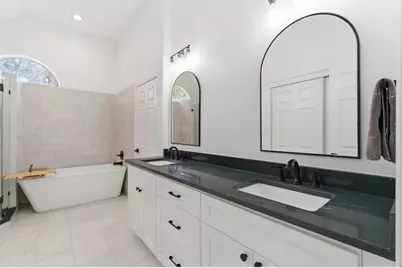 23 Cedar Chase Place, The Woodlands, TX 77381 - Photo 19