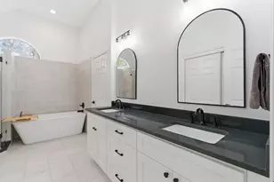 23 Cedar Chase Pl, The Woodlands, TX 77381 - Photo 19