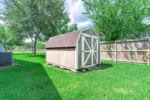 1626 County Rd 965, Alvin, TX 77511 - Photo 33