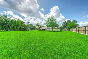 1626 County Rd 965, Alvin, TX 77511 - Photo 29