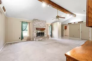 1626 County Rd 965, Alvin, TX 77511 - Photo 7