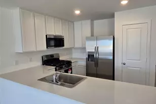 658 Maria Elena Way, Cleveland, TX 77327 - Photo 3
