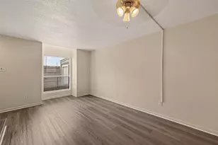 2110 Wilcrest Dr, Houston, TX 77042 - Photo 23