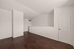 2110 Wilcrest Dr, Houston, TX 77042 - Photo 25