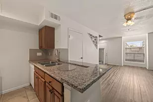 2110 Wilcrest Dr, Houston, TX 77042 - Photo 19