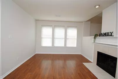 10519 Village Lake Drive, Missouri City, TX 77459 - Photo 7