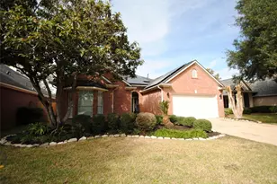 10519 Village Lake Dr, Missouri City, TX 77459 - Photo 1