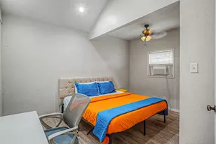 15102 Treaty Oaks St, Houston, TX 77053 - Photo 21