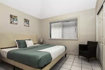 15102 Treaty Oaks Street, Houston, TX 77053 - Photo 35