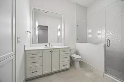 6634 Wakeforest Avenue, West University Place, TX 77005 - Photo 19