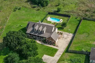 3145 Rolling Ridge Ln, Brenham, TX 77833 - Photo 3