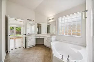 26630 Summerbend Hollow Ln, Katy, TX 77494 - Photo 15