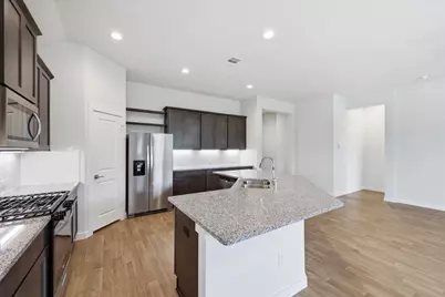 11210 Youngquist Drive, Mont Belvieu, TX 77535 - Photo 5