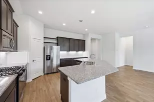 11210 Youngquist Dr, Mont Belvieu, TX 77535 - Photo 5