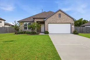 11210 Youngquist Dr, Mont Belvieu, TX 77535 - Photo 1