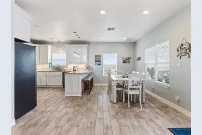 1390 County Road 201, Sargent, TX 77414 - Photo 5