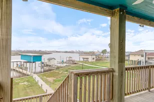 1390 County Rd 201, Sargent, TX 77414 - Photo 35