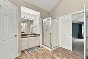 309 E Golden Arrow Cir, The Woodlands, TX 77381 - Photo 33