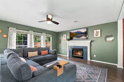 309 E Golden Arrow Circle, The Woodlands, TX 77381 - Photo 13