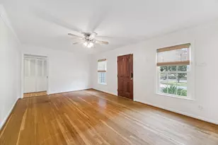 1063 W 43rd St, Houston, TX 77018 - Photo 3