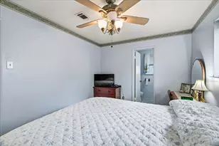 17003 Blairwood Dr, Houston, TX 77049 - Photo 17