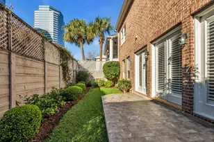 41 Wynden Oaks Dr, Houston, TX 77056 - Photo 25