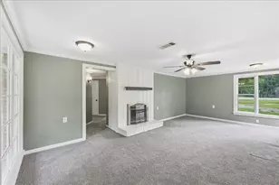 985 Hwy 12 E, Orange, TX 77632 - Photo 5