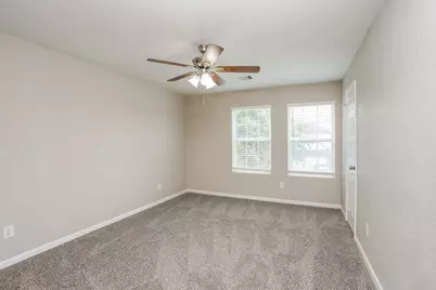 14815 Hillside Woods Court, Houston, TX 77049 - Photo 11