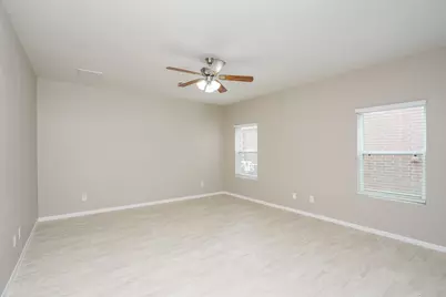 14815 Hillside Woods Court, Houston, TX 77049 - Photo 7
