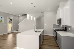 8103 Esther Acres, Houston, TX 77088 - Photo 11