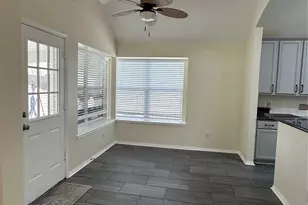 11158 Riverbank Ridge Ln, Houston, TX 77089 - Photo 5