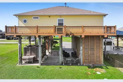 938 S Sage Road, Crystal Beach, TX 77650 - Photo 11
