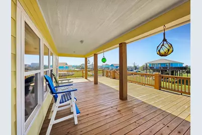 938 S Sage Road, Crystal Beach, TX 77650 - Photo 17