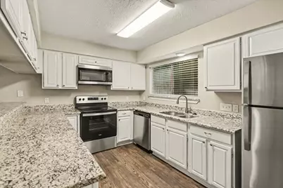 28 Windfellow Place, The Woodlands, TX 77381 - Photo 7