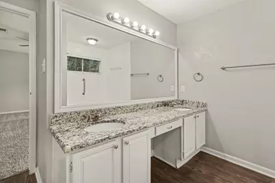 28 Windfellow Place, The Woodlands, TX 77381 - Photo 15