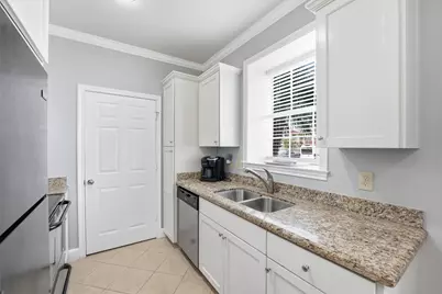 7000 Seawall Boulevard #412, Galveston, TX 77551 - Photo 9