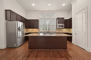 3217 Maxroy St, Houston, TX 77008 - Photo 11