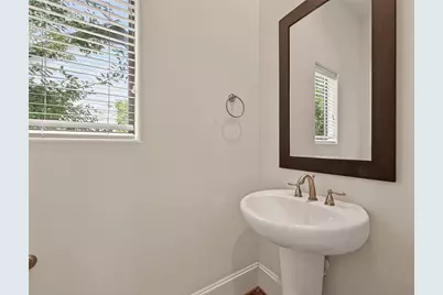 3217 Maxroy Street, Houston, TX 77008 - Photo 15