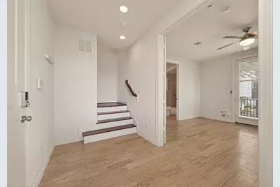 3217 Maxroy Street, Houston, TX 77008 - Photo 7