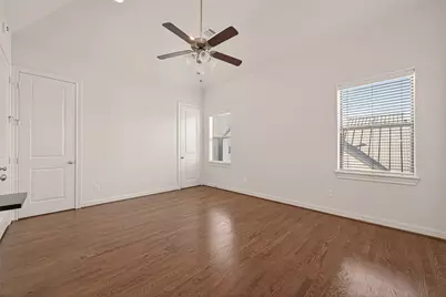 3217 Maxroy Street, Houston, TX 77008 - Photo 17